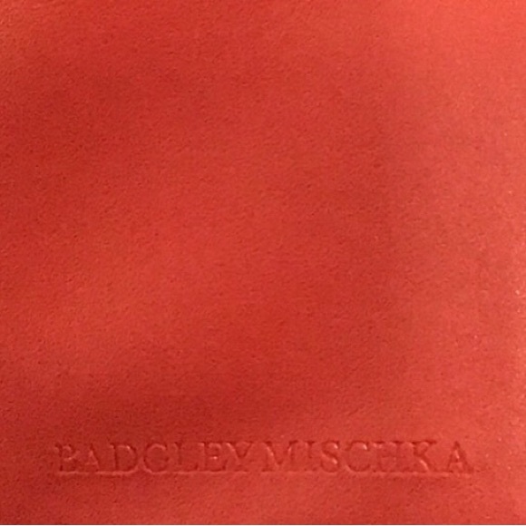 BADGLEY MISCHKA Croc-Embossed Red Vegan Leather Zip Around Bi-Fold Wallet - Picture 9 of 9